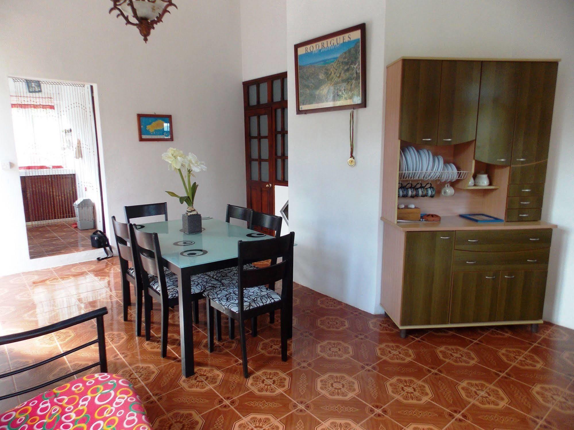 La Villa Allamanda Gravier Экстерьер фото